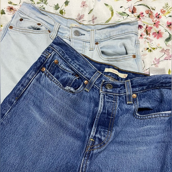 Levi’s Wedgie Jeans - Size 28. Wore >10 times, selling bc they no longer fit! - Picture 2 of 5